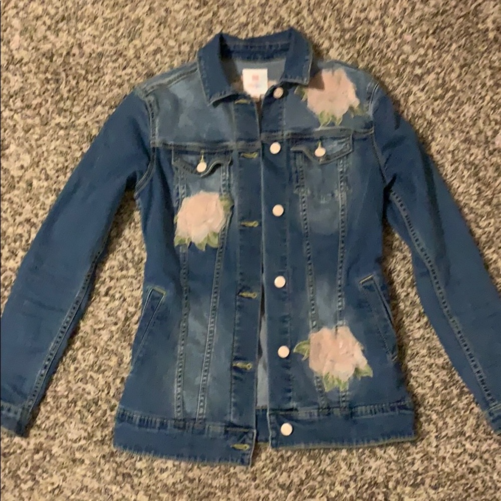 LuLaRoe XS Denim Jean Jacket w/ Roses 🌹